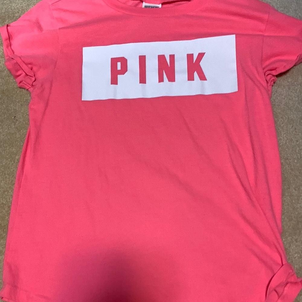 pink shirt